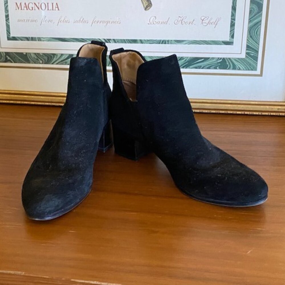 Franco Sarto Ankle Bootie Women Size 5.5 -6 Black Suede